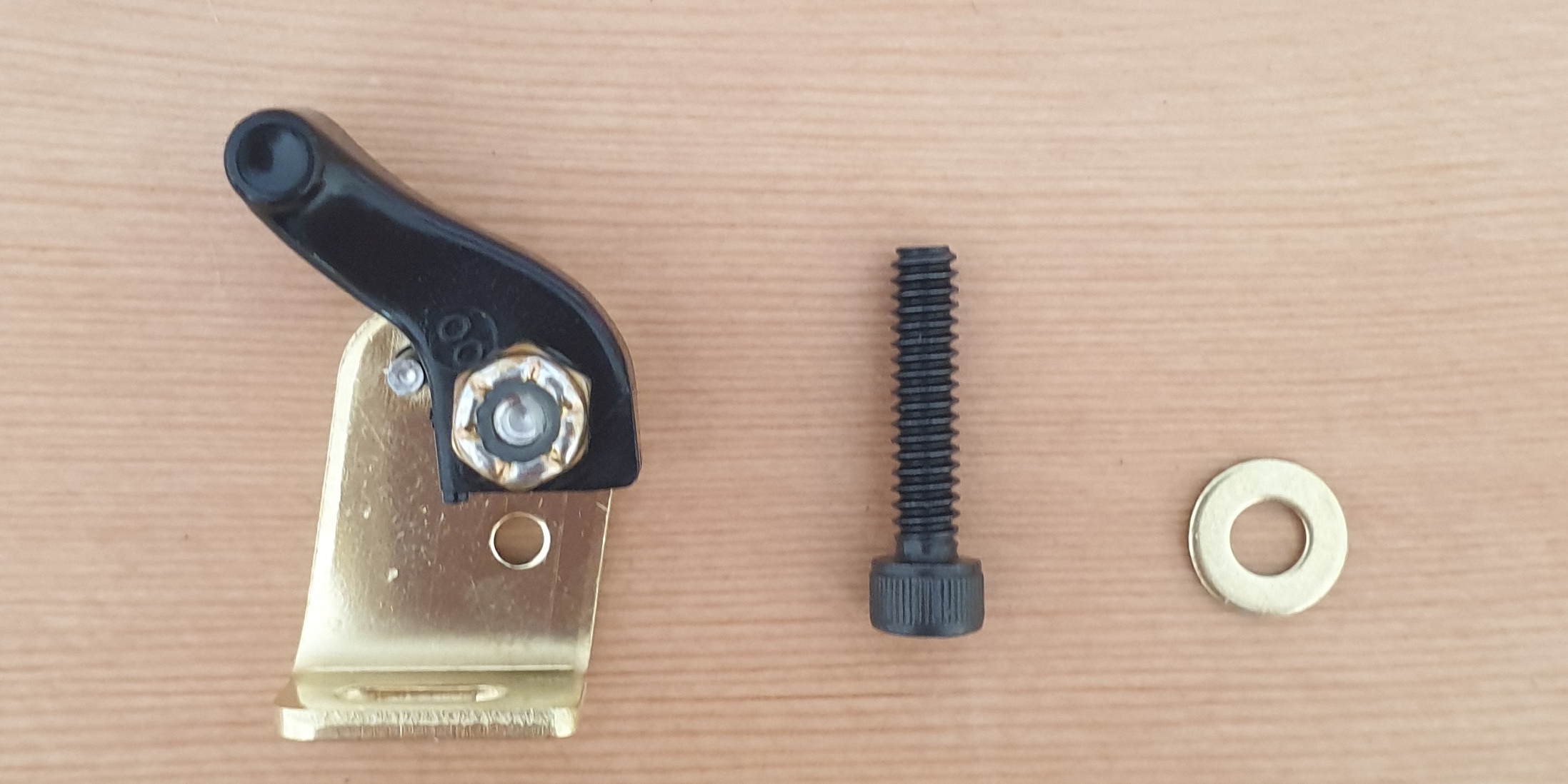 Love-Land-Lever00 Loveland Lever #00